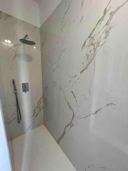 Grazioso Appartamento In Condominio Nel Verde Buccinasco Luaran gambar